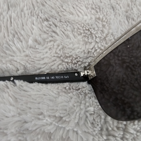 Balmain Cat Eye Sunnies - Picture 3 of 4